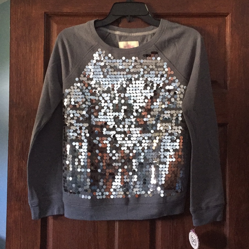 Sweatshirt